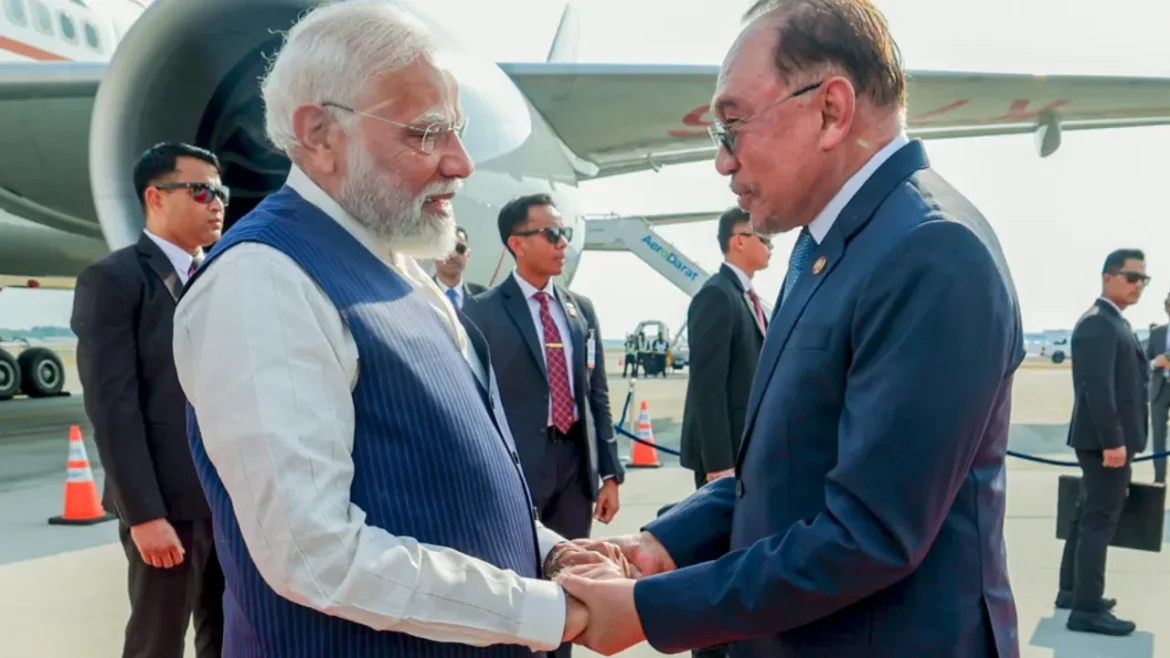 मलेशिया में साझा संस्कृति की झलक: पारंपरिक संगीत और नृत्य के बीच PM मोदी का भव्य स्वागत