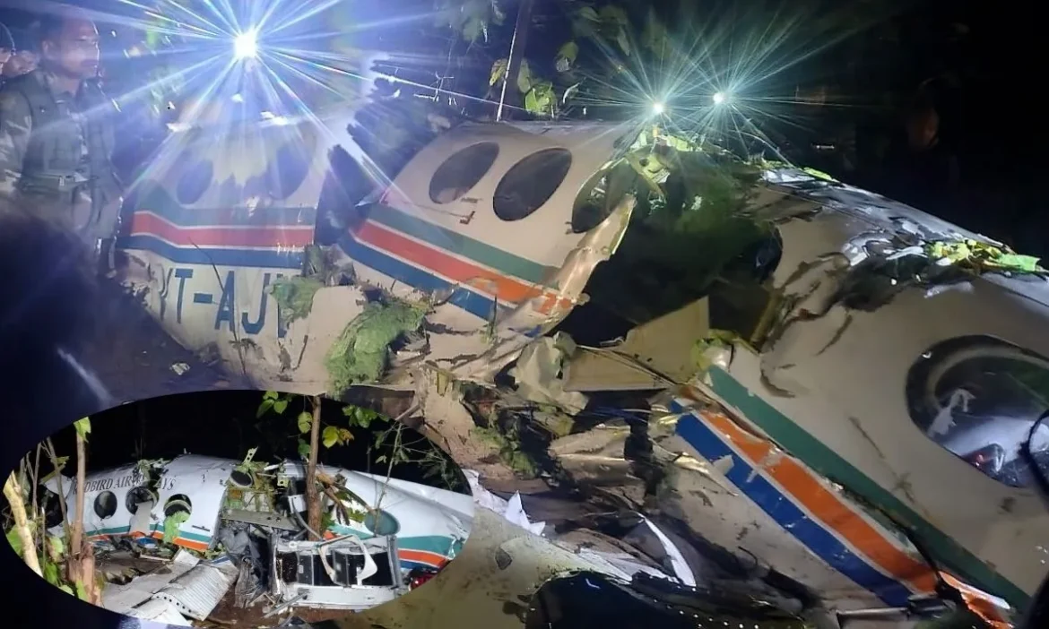 Jharkhand 7 board air ambulance killed in crash