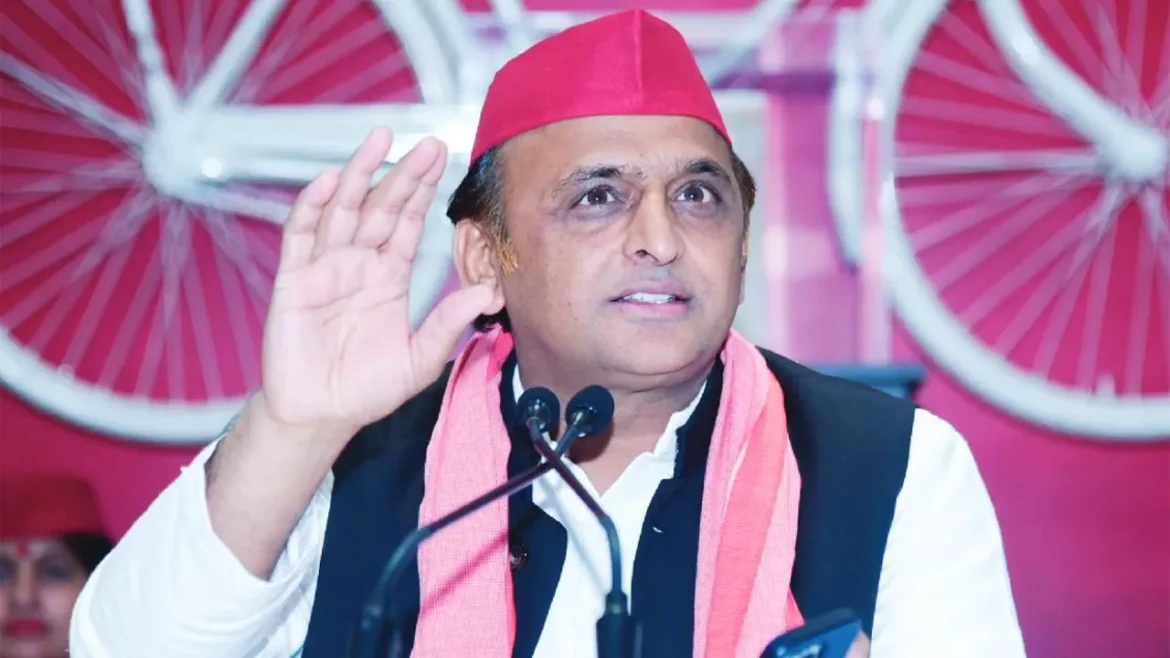 UP मिशन 2027: अखिलेश यादव का 'महिला कार्ड', 'आधी आबादी' के भरोसे सत्ता वापसी की तैयारी