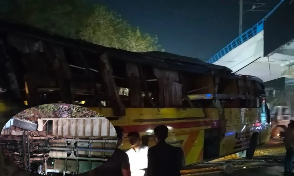 2 killed 23 injured sleeper bus overturns central Delhi
