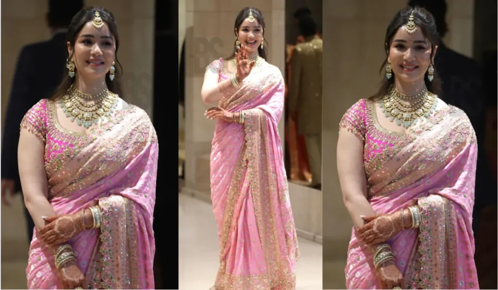 Sara Tendulkar saree
