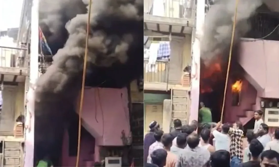 Massive fire breaks out house Mithi Khadi Surat