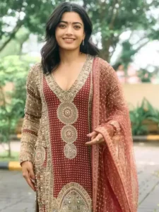 Ethnic Looks with bollywood actress