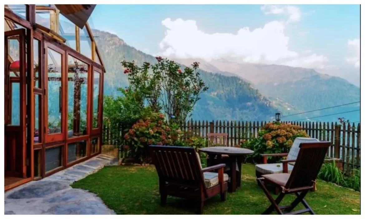 मानसून की दस्तक से पहले हो जाएं फुर्र, मई की चिलचिलाती गर्मी में सुकून देंगी ये 6 खूबसूरत Indian Destination