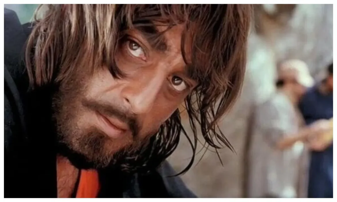 बल्लू बलराम इज़ बैक! Sanjay Dutt ने किया Khalnayak रिटर्न्स का एलान, टीज़र देखकर फैंस के उड़े होश