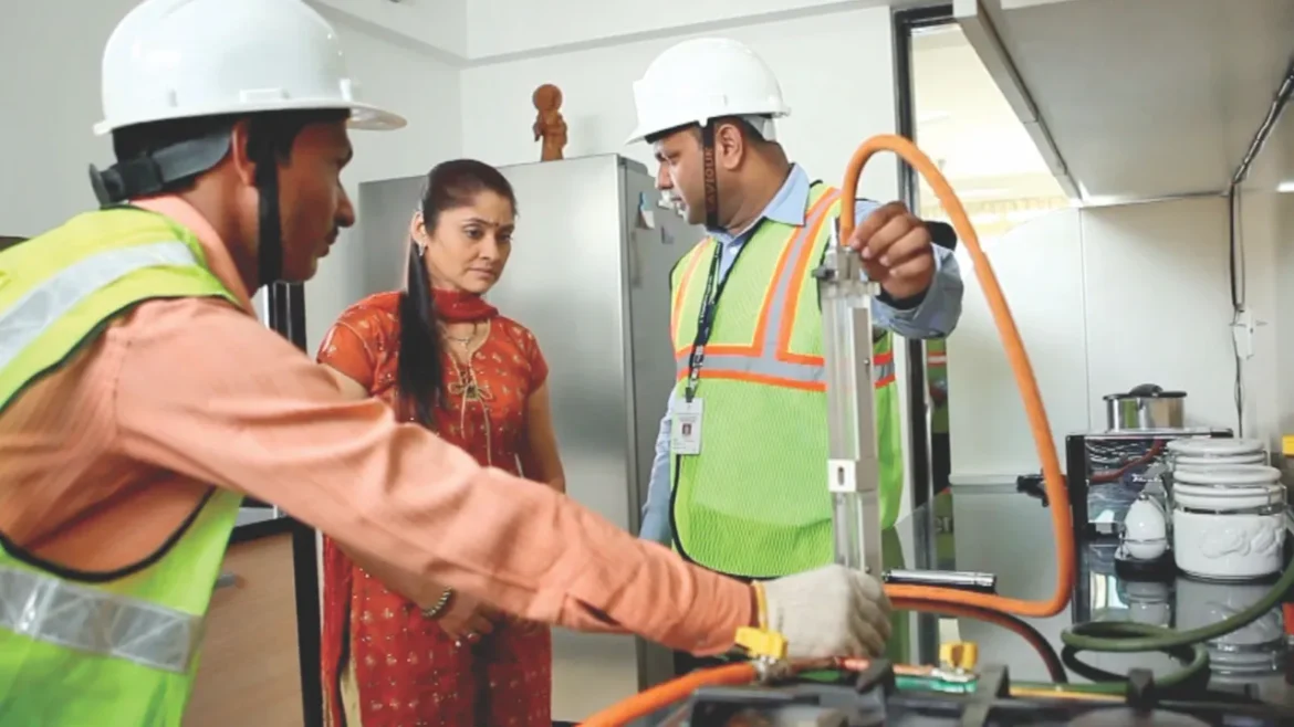 देश में 39,000 से अधिक उपभोक्ताओं ने छोड़े रसोई गैस सिलेंडर