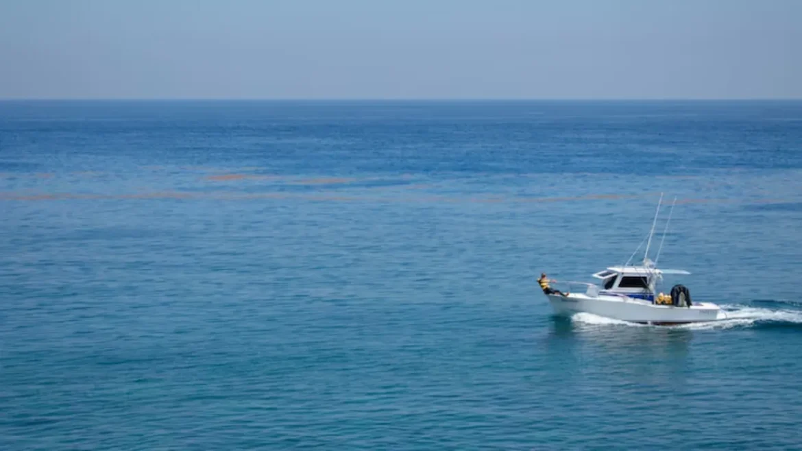 तुर्की के पास बड़ा हादसा: यात्रियों से भरी नाव समुद्र की लहरों में समाई, मासूम समेत 19 की मौत