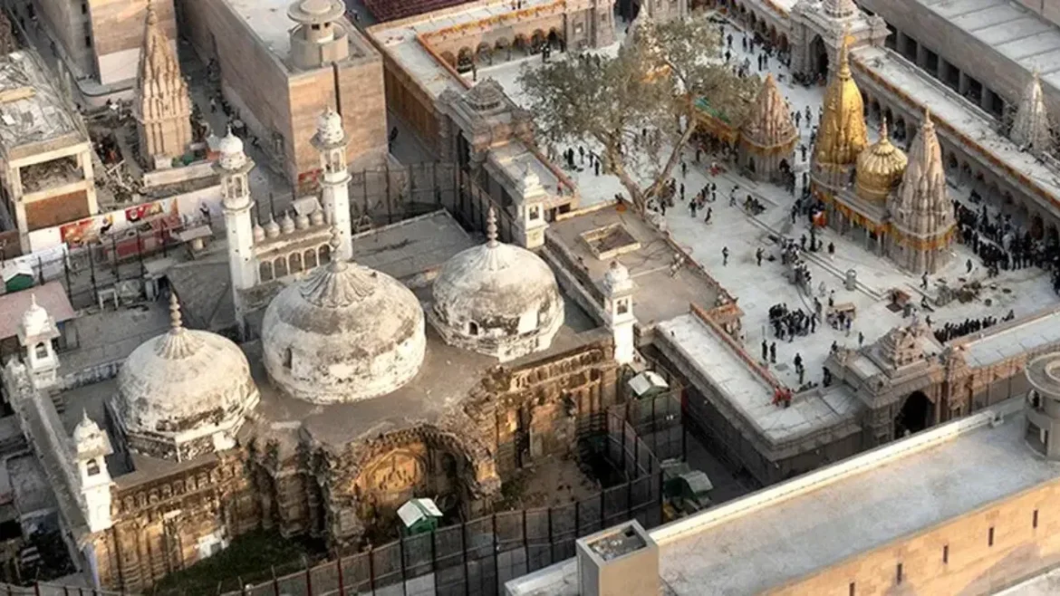 काशी से कर्नाटक और संभल से दिल्ली तक: देश में कहां-कहां उलझा है आस्था और इतिहास का कानूनी पेच?