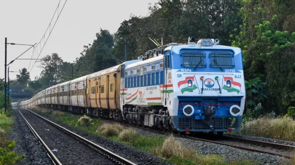 खराब मौसम में भी नहीं थमेगी ट्रेनों की रफ्तार