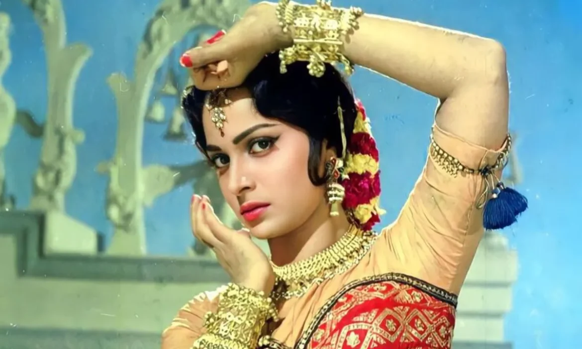 5 दशकों का सफर, क्लासिक फिल्मों का खजाना, Waheeda Rehman की 10 यादगार फिल्में जिन्होंने इंडियन सिनेमा को बनाया अमर