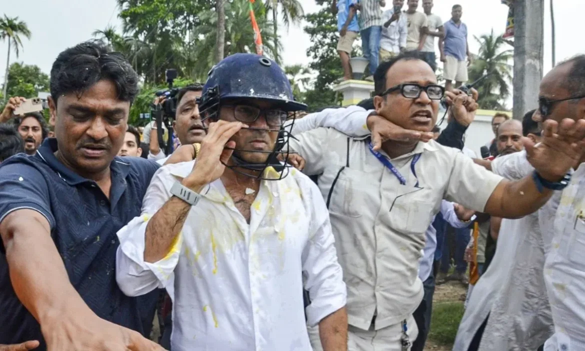 Four arrested attack TMC Abhishek Banerjee