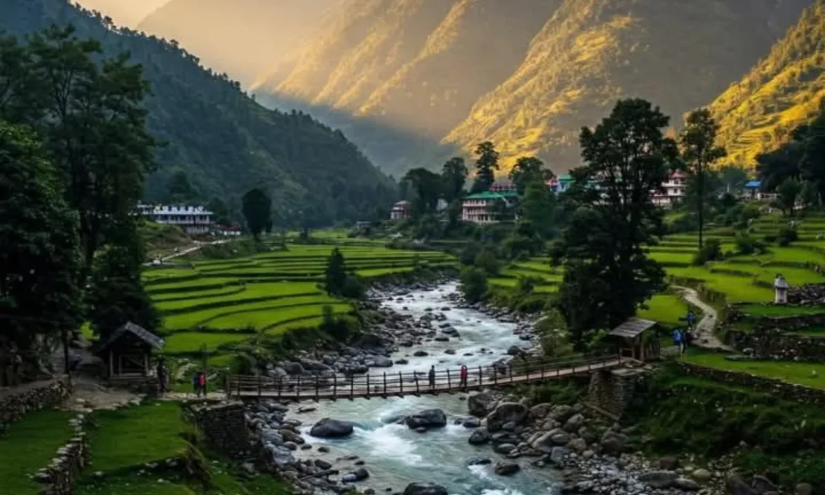 विदेश नहीं, इस बार देश की खूबसूरती बुला रही हैं! Summer Vacation के लिए भारत की इन जगहों से बेहतर नहीं कोई डेस्टिनेशन