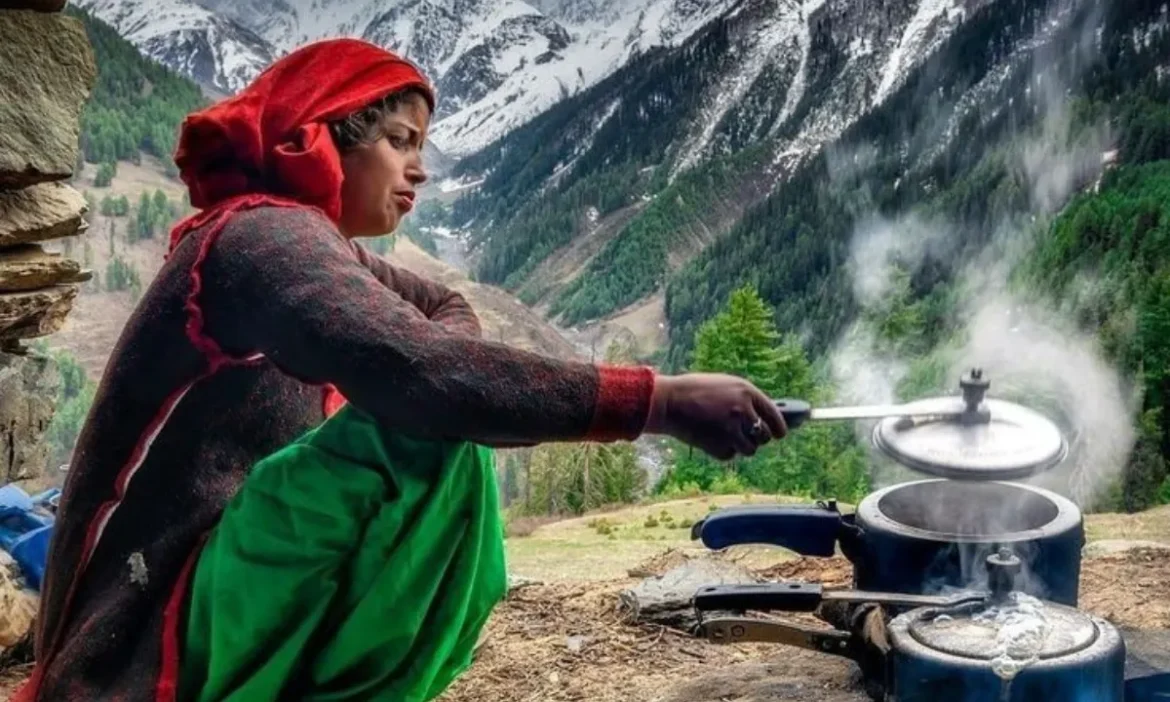 हिमालयी गांवों का देसी Breakfast! जानें पहाड़ों के लोग सुबह क्या खाते हैं और क्यों रहते हैं दिन भर एनर्जेटिक