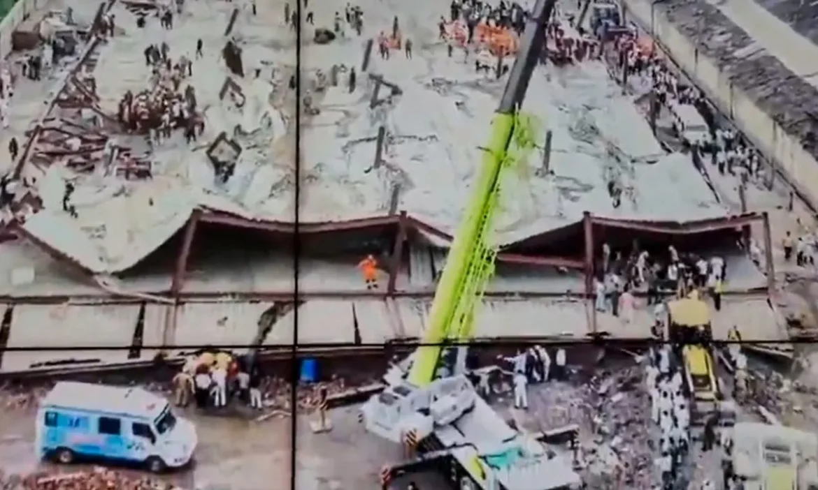 Kolkata Warehouse Collapse