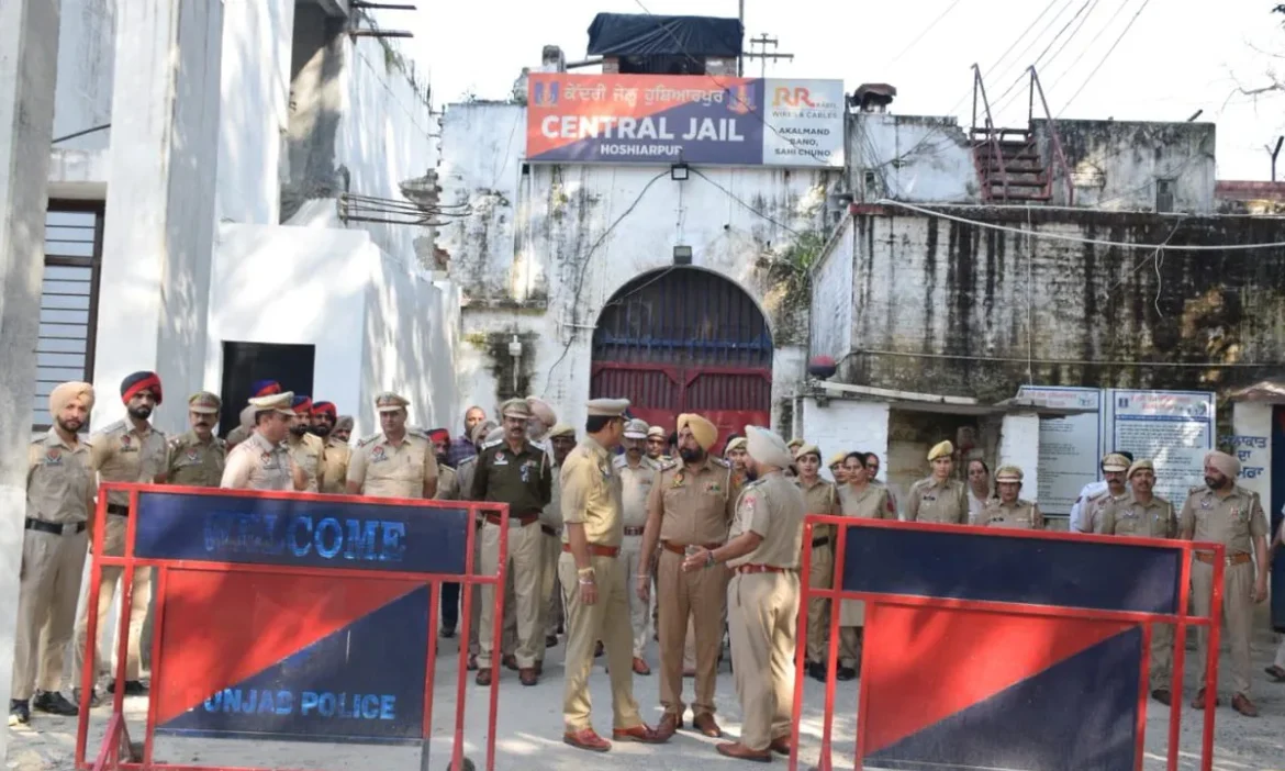 होशियारपुर जेल के एडिशनल सुपरिटेंडेंट गिरफ्तार, सलाखों के पीछे ड्रग्स और वसूली का गंदा खेल, बिना सिम के फोन ने खोला राज