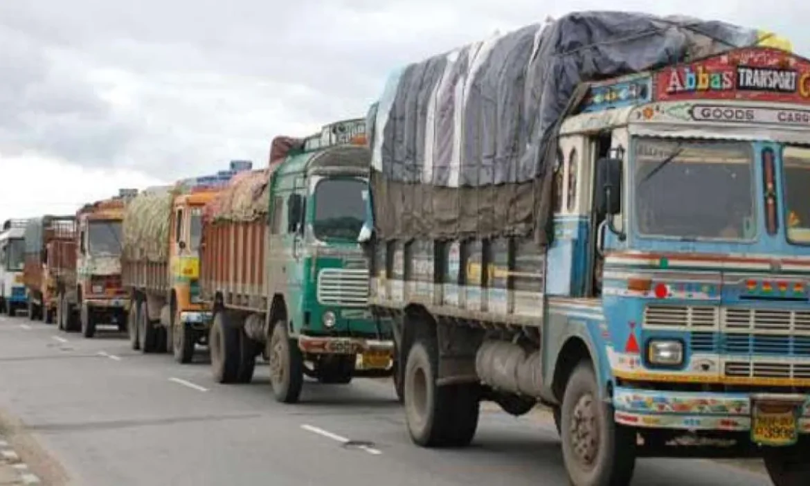 राजस्थान में सड़कों से गायब हुए 10 हजार से ज्यादा ट्रक, नई बुकिंग बंद
