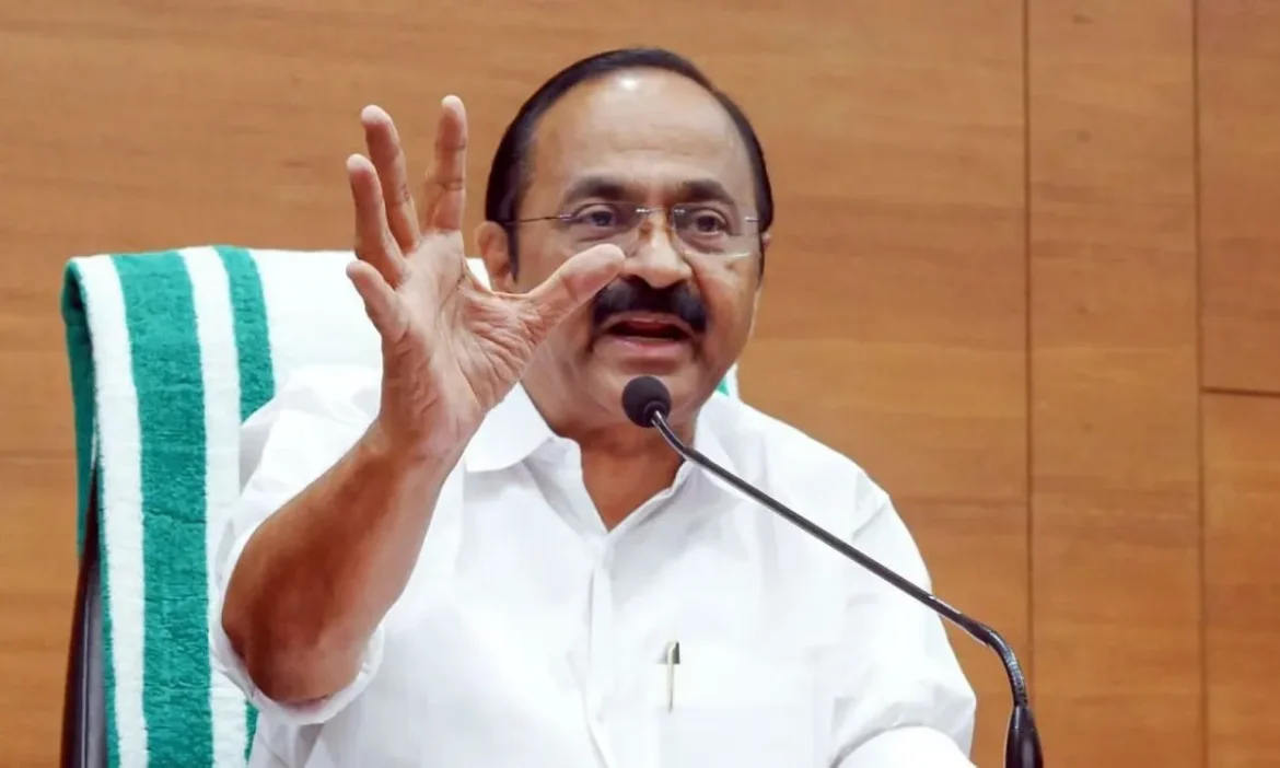 केरल में ड्रग्स सिंडिकेट का भंडाफोड़: तीन शिक्षक गिरफ्तार, राज्य में हड़कंप, मुख्यमंत्री और गृह मंत्री भी हैरान