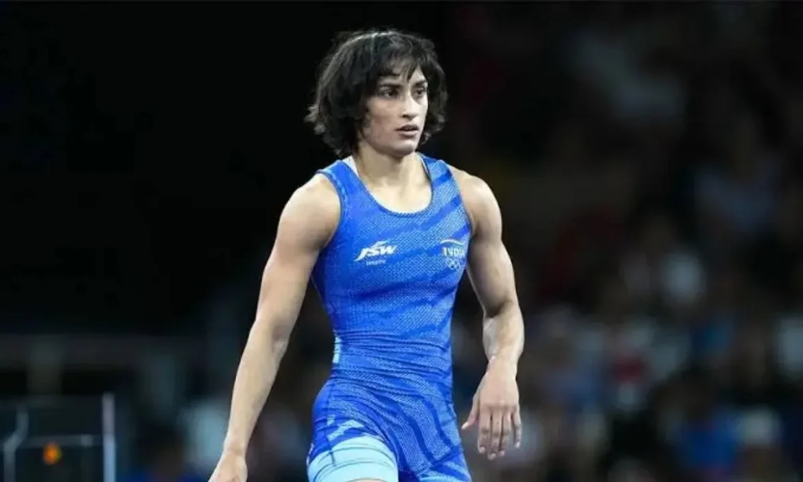 Delhi HC 2 weeks WFI decide show-cause notice Vinesh Phogat