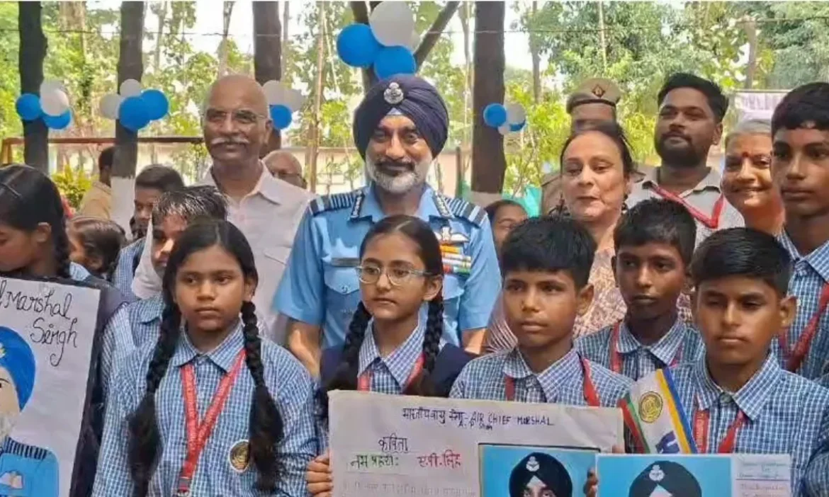 वायु सेना प्रमुख ने भविष्य की पीढ़ी के लिए दिया चरित्र, संस्कार और अनुशासन का संदेश