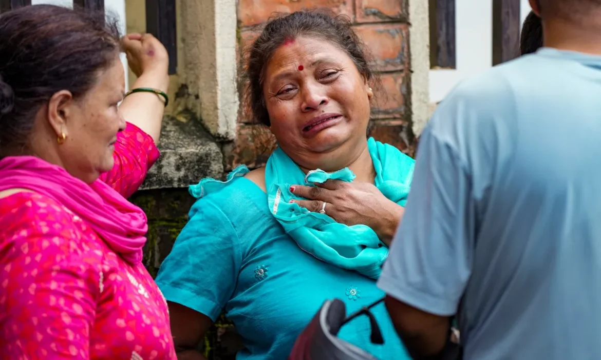 नेपाल त्रासदी में बचे लोगों की रूह कंपा देने वाली दास्तांः मैंने मौत को सामने देखा, मुझे पता था कि अब मैं मरने वाला हूं...