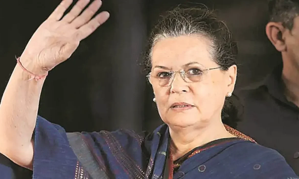 सोनिया गांधी की किताब पर विवाद: पेंगुइन रैंडम हाउस ने दी सफाई, कहा-हम भारत में इसके प्रकाशक नहीं