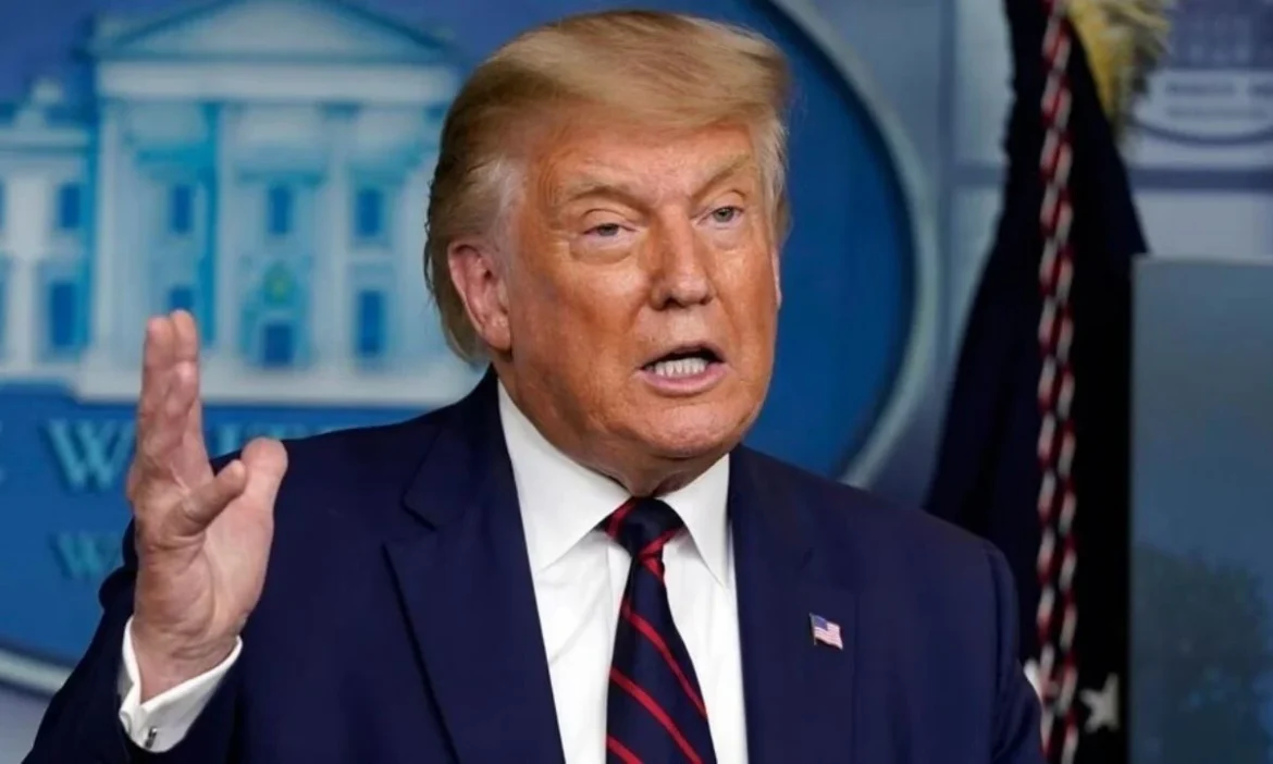 Trump signs order renaming Lake Ontario Lake America