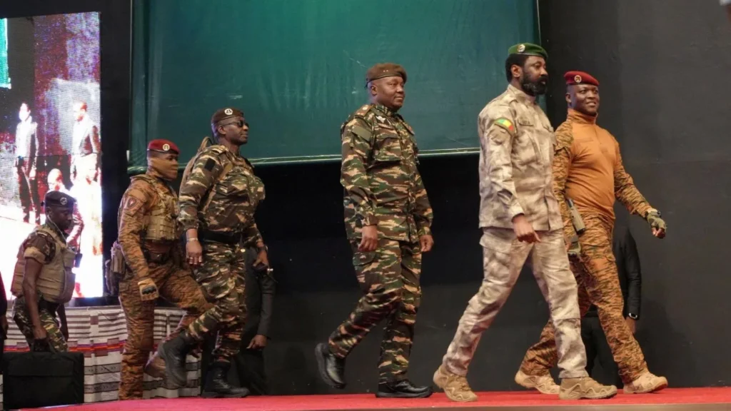 Niger soldiers killed arrested apparent mutiny