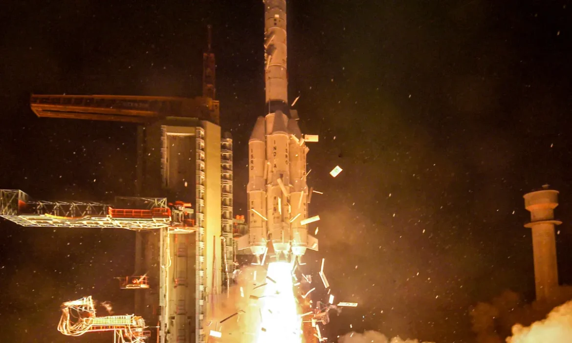ISRO ने लॉन्च किया अत्याधुनिक EOS-05 सैटेलाइटः खेती और आपदा प्रबंधन को मिलेगी नई ताकत, रियल-टाइम निगरानी होगी आसान