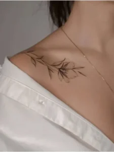 collarbone tattoo