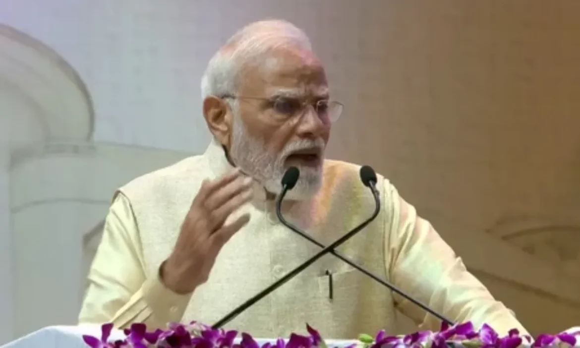 'सरकार माई-बाप नहीं, नागरिक देवो भव': प्रधानमंत्री ने देश के नागरिकों को बताया सर्वोपरि, भविष्य के ब्यूरोक्रेट्स के लिए दिया मंत्र