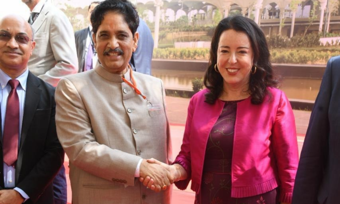 UP बना ग्लोबल इन्वेस्टमेंट हब: स्विट्जरलैंड के राष्ट्रपति पहुंचे जेवर एयरपोर्ट, औद्योगिक विकास को मिली नई उड़ान