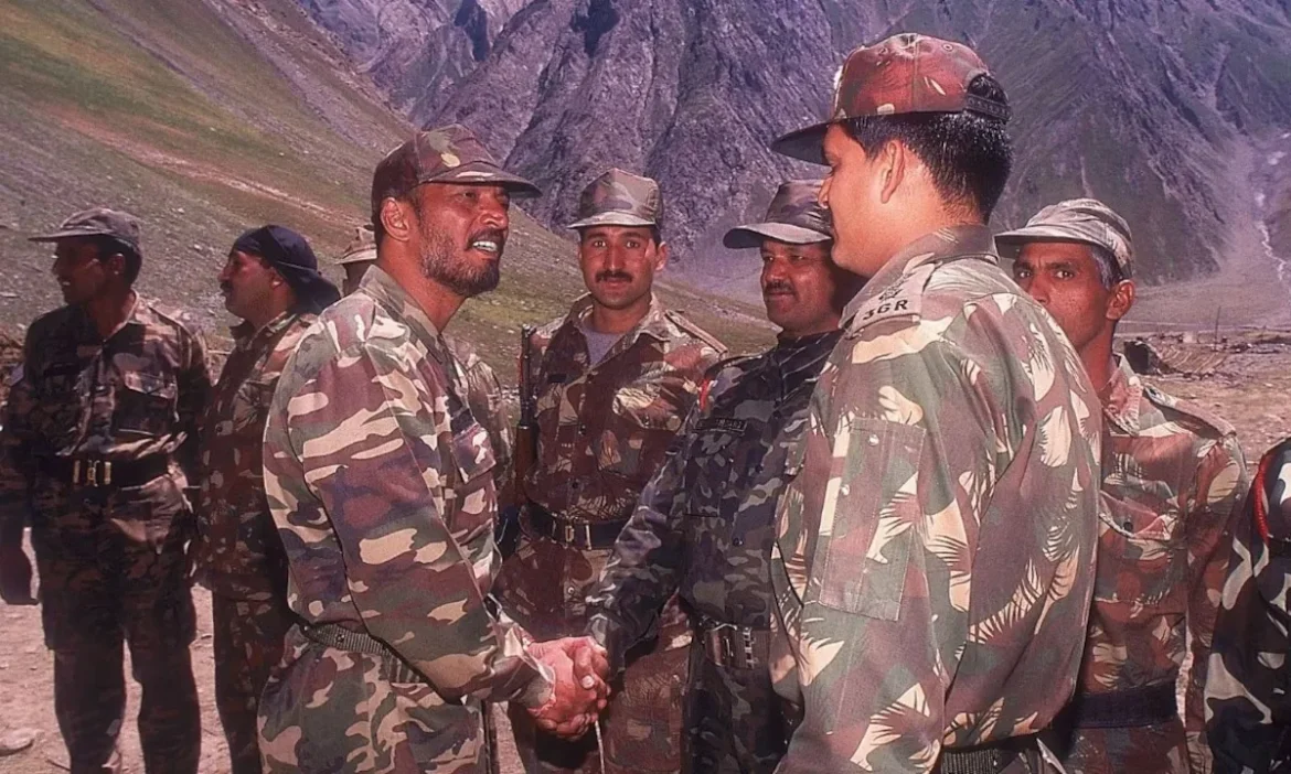 Nana Patekar ने रक्षा मंत्री को किया फोन, फिर पहुंचे कारगिल; 60 दिन बाद लौटे तो सामने आई अलग कहानी